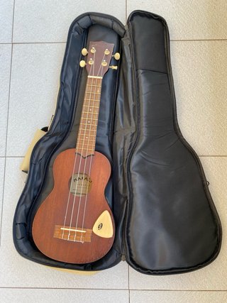 Funda para ukelele color beige