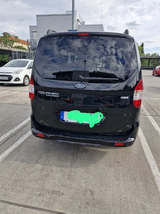 Ford Tourneo Courier modelo Sport 2018