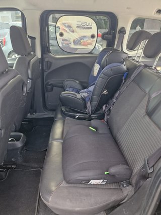 Ford Tourneo Courier modelo Sport 2018