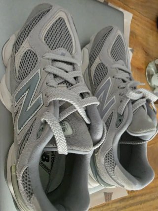 Zapatillas New Balance 9060 Gris