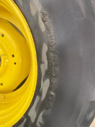 Rueda de tractor con llanta john deere Firestone