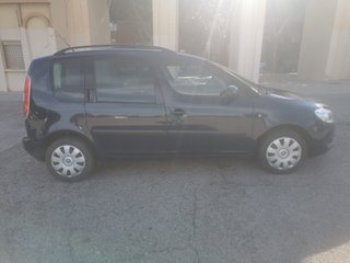 Se vende Skoda Roomster 2010