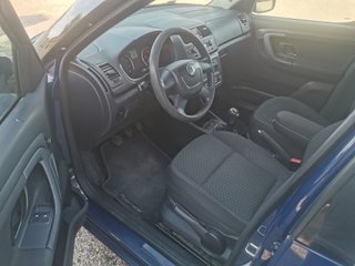 Se vende Skoda Roomster 2010