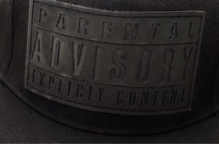 Gorra Negra Parental Advisory Premier