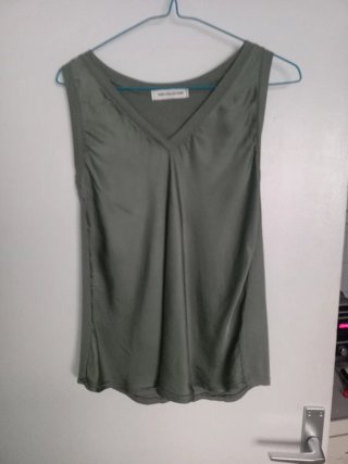 Lot de roba. Lote de ropa.