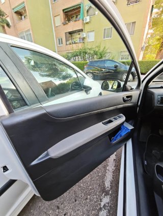 Peugeot 307 2001