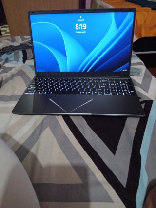 OFERTA PARA 2 DIAS Portátil Negro con Pantalla