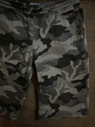 Pantalón corto vaquero militar