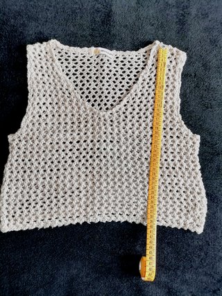 Camiseta calada beige