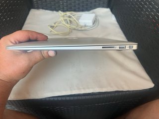 MacBook Air 13” 2017 sequoia