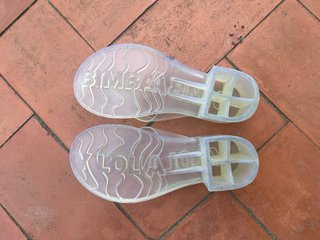 Sandalias Bimba y Lola transparentes