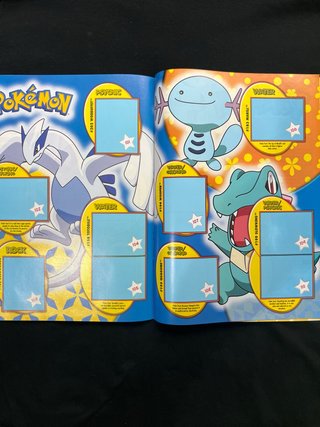 A ESTRENAR! Álbum Sticker Pokémon 2001 Merlin