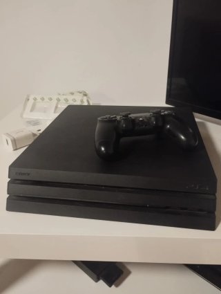 PS4 Pro Grand Theft Auto V Premium Edition