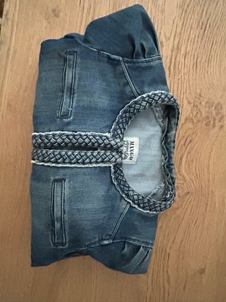 Chaqueta vaquera Mango trenzada