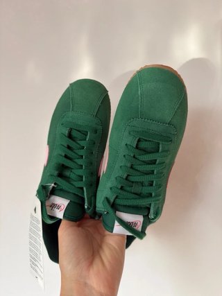 Nike Cortez Verde y Rosa