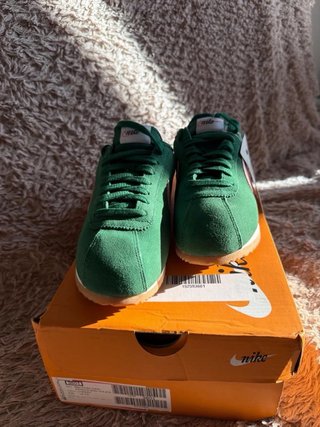 Nike Cortez Verde y Rosa