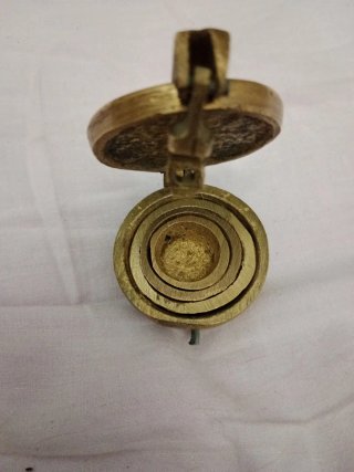 Pequeño ponderal antiguo 300 Gr