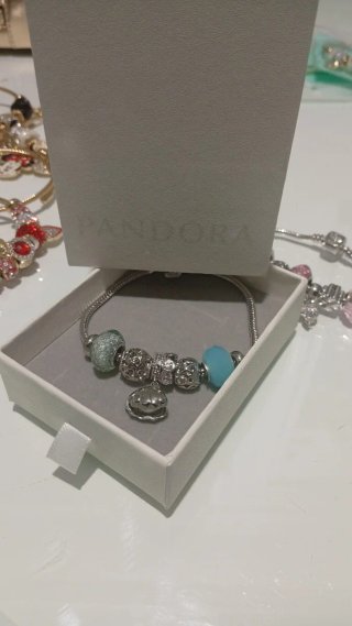 Pulsera Pandora Plata y Abalorios