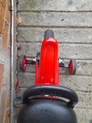 Bicicleta infantil roja