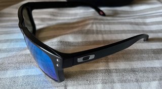 Oakley Holbrook polarizadas