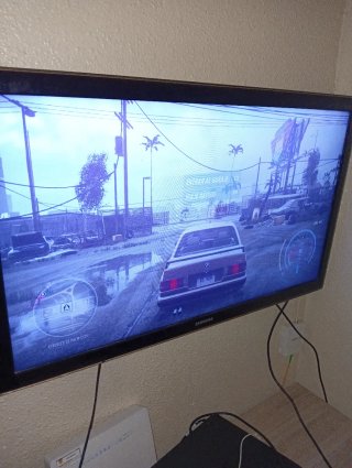 PS4 (PlayStation 4) Negra + Juego The Crew