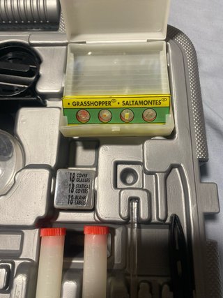 Microscopio infantil con maletín