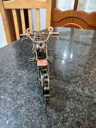 Mini moto de latón artesanal