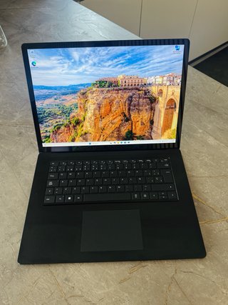Microsoft Surface Laptop 5 i7 16GB 512GB SSD