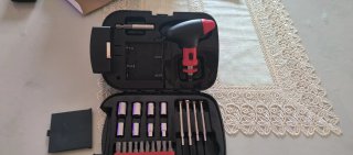 Linterna con kit de herramientas básico