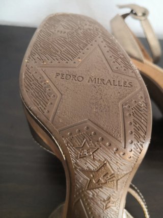 Sandalias doradas Pedro Miralles 36