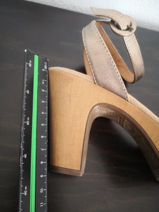 Sandalias doradas Pedro Miralles 36