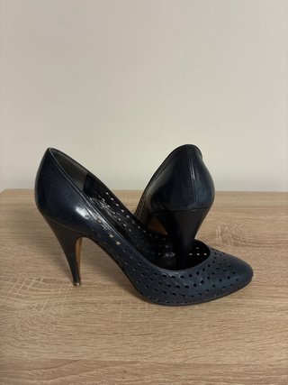 Zapatos de tacón azul marino talla 35