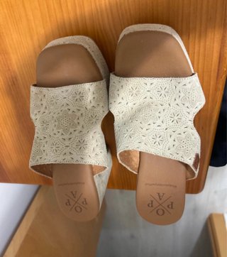 Sandalias Popa Beige Mujer nuevas sin estrenar