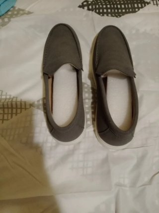 Mocasines ante hombre estilo clásico, gris fuerte.
