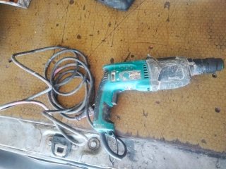 Taladro percutor Makita