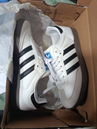 Tenis Adidas Blancos y Grises