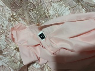 Vestido fiesta dorado y rosa floral