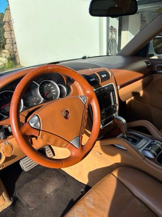 Porsche Cayenne 2005