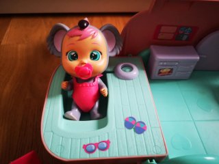 Bebe Llorón Koala con Caravana