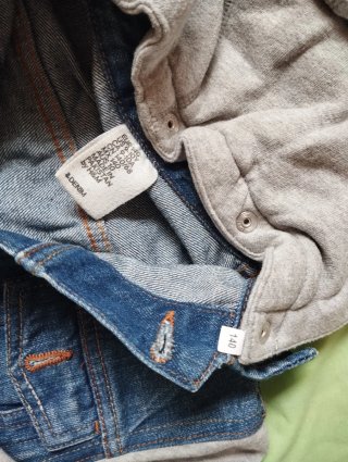 Chaqueta vaquera con capucha 9-10 años