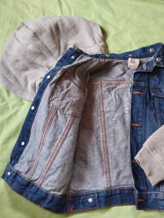 Chaqueta vaquera con capucha 9-10 años