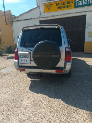 Mitsubishi Montero 2006