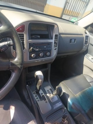 Mitsubishi Montero 2006