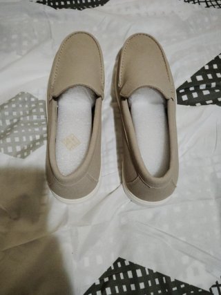 Mocasines de ante, de hombre beige, nuevos.
