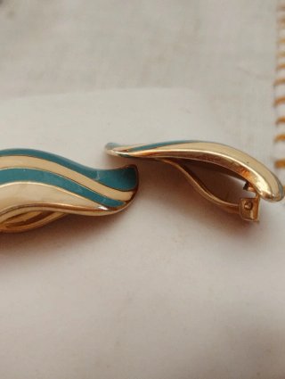 Orecchini vintage clip beige e blu