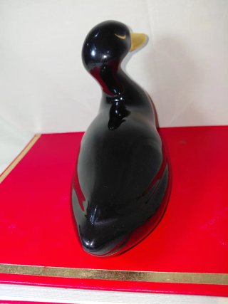 Figura Pato Negro Brillante y Oro Mid-Century