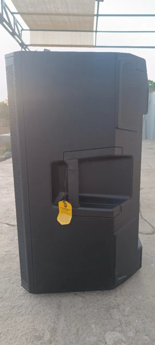 Altavoces RCF ART 915-AX (con pantalla)