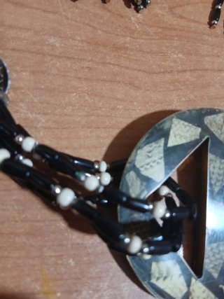Gioielli filippini in materiali nobili e naturali