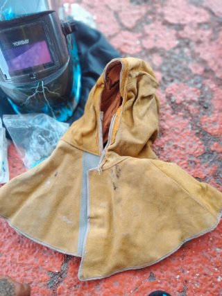 Guantes de trabajo y herramientas