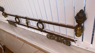 Adorno cama antigua metal dorado